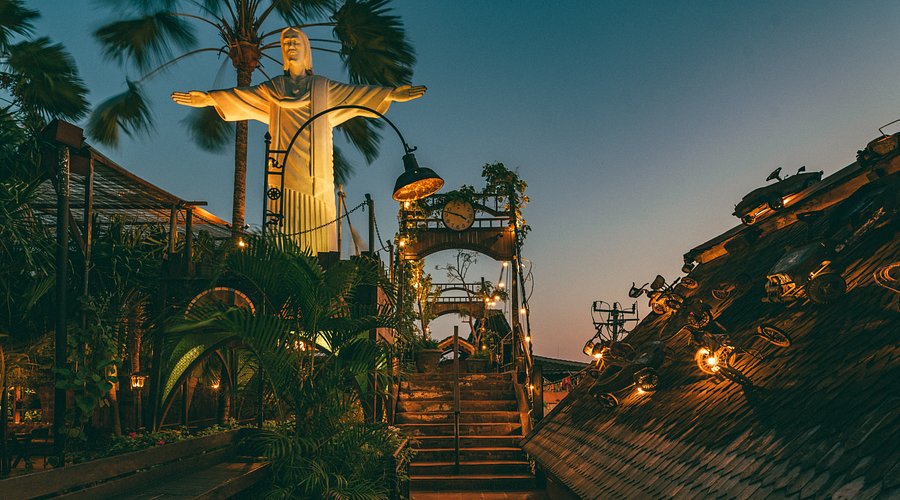 Crypto Cash Out Around La Favela Bali